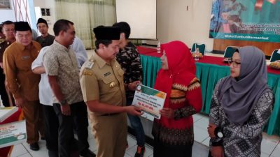 Dana ZIS Sebesar Satu Milyar Lebih Disalurkan Baznas Sumedang