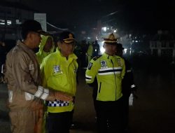Kapolres Tinjau Jebolnya Sungai Citarik Cimanggung