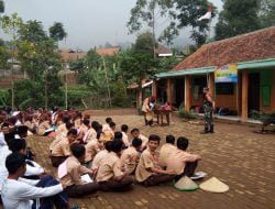 Puluhan Santri Ponpes AL-AZIZ Dapat Penyuluhan Dari Babinsa Tanjungsari