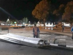 Siap Diresmikan, Sekat Penghalang Alun-Alun Dibongkar
