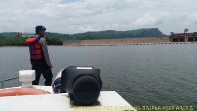 Ini Yang Dilakukan SATPOLAIR Polres Sumedang di Bendungan Jatigede