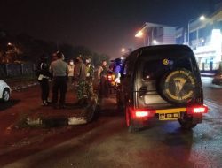 Patroli Gabungan Bubarkan Masa Yang Berkerumun