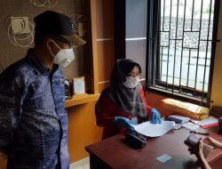 Aleg PAN Dudi Supardi Pastikan Penyaluran Bansos di Desa Cibeusi Non-DTKS Tepat Sasaran