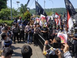 Ribuan Masa GMBI Datangi Gedung DPRD, Menolak RUU HIP