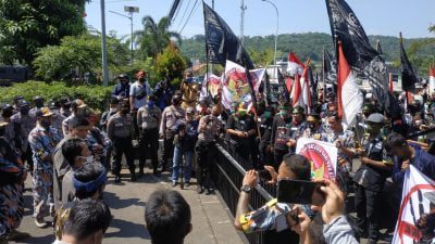 Ribuan Masa GMBI Datangi Gedung DPRD, Menolak RUU HIP