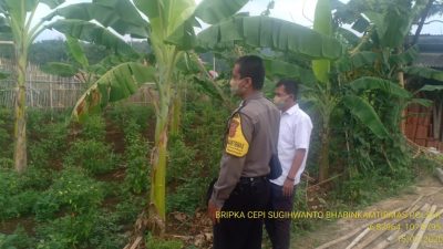 Cek Lembur Tohaga Lodaya, Bhabinkamtibmas Ciuyah Sosialisasikan Prokes AKB