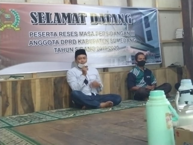 WAKIL Ketua DPRD Sumedang, Ilmawan, sosialisasikan prokes Covid-19, pada Reses MP III.