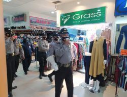 Pos Pam Terpadu Polres Sumedang Lakukan Sosialisasi Prokes di Mall Jatos Jatinangor