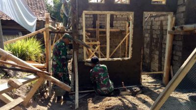 Bakti TNI, Koramil Tanjungkerta Rehab Rumah warga