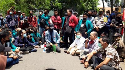Tolak Omnibus Law, Aliansi Mahasiswa Sumedang Datangi DPRD