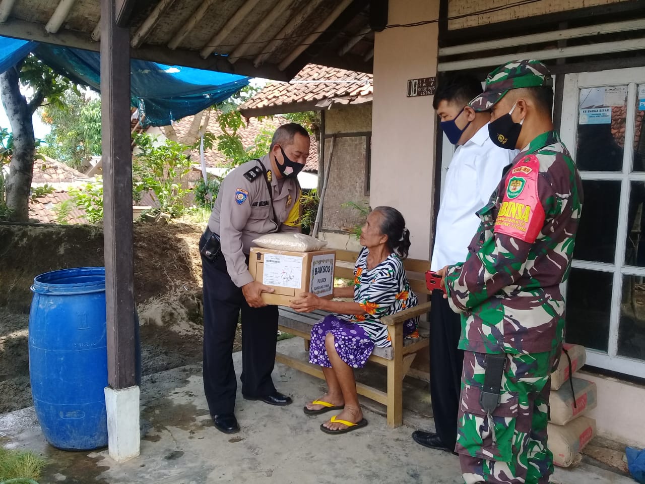 Baksos Polsek Sumedang Utara