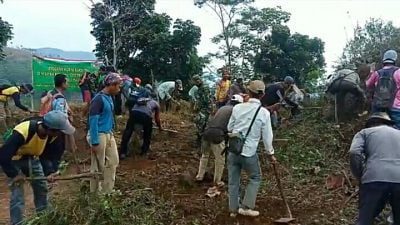Binter Koramil Tanjungkerta Jaga Kemanunggalan TNI Bersama Rakyat