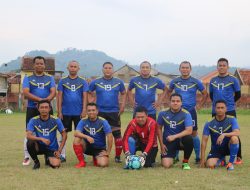 Pertandingan Persahabatan Sepak Bola Polres vs Pemkab Sumedang