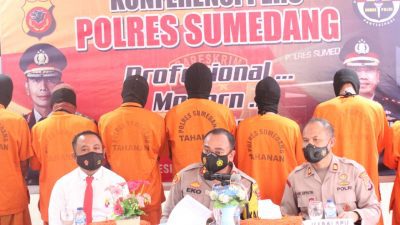 Polres Sumedang Ringkus Komplotan Pencuri Kain Gorden Senilai Rp.1,4 Miliar