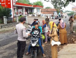 Operasi Yustisi, Polres Sumedang bagikan Masker Gratis