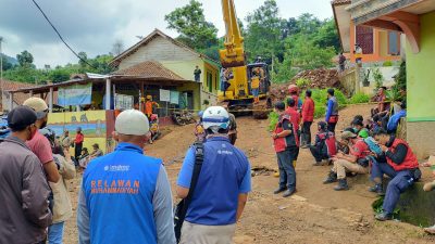 Korban Longsor di Sumedang, Mencapai 37 Orang, 13 Diantaranya Meninggal Dunia
