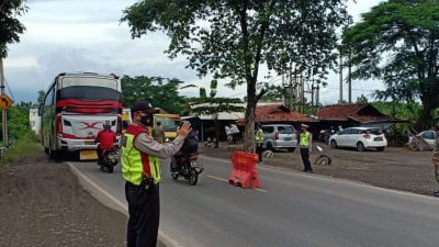 Disiplin Prokes, Polsek Tomo dan Jatinangor Gelar Operasi Yustisi