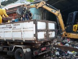 DLHK Eksekusi Puluhan Ton Sisa Sampah di TPSS Pasar Tanjungsari