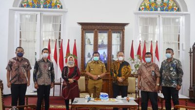 Bupati Terima Kunjungan Direktur BPR Nusamba