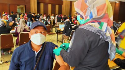 Ratusan Pelaku Pariwisata di Sumedang Jalani Vaksinasi Covid-19