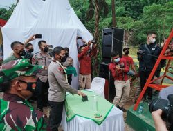 Kapolda Jawa barat dan Pangdam III/Siliwangi Resmikan Jembatan Gantung Sinergitas TNI-POLRI