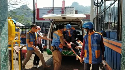 Peringati HKB 2021, MDMC Sumedang Gelar Simulasi Penanganan Korban Bencana