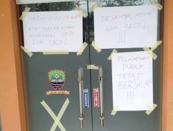 Duh! Warga Segel Kantor Desa Nyalindung
