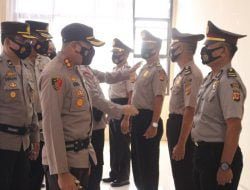 Kapolres Sumedang Berikan kenaikkan Pangkat Kepada 4 Orang Anggotanya