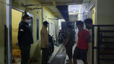 Pasangan bukan suami istri diamankan satpol pp