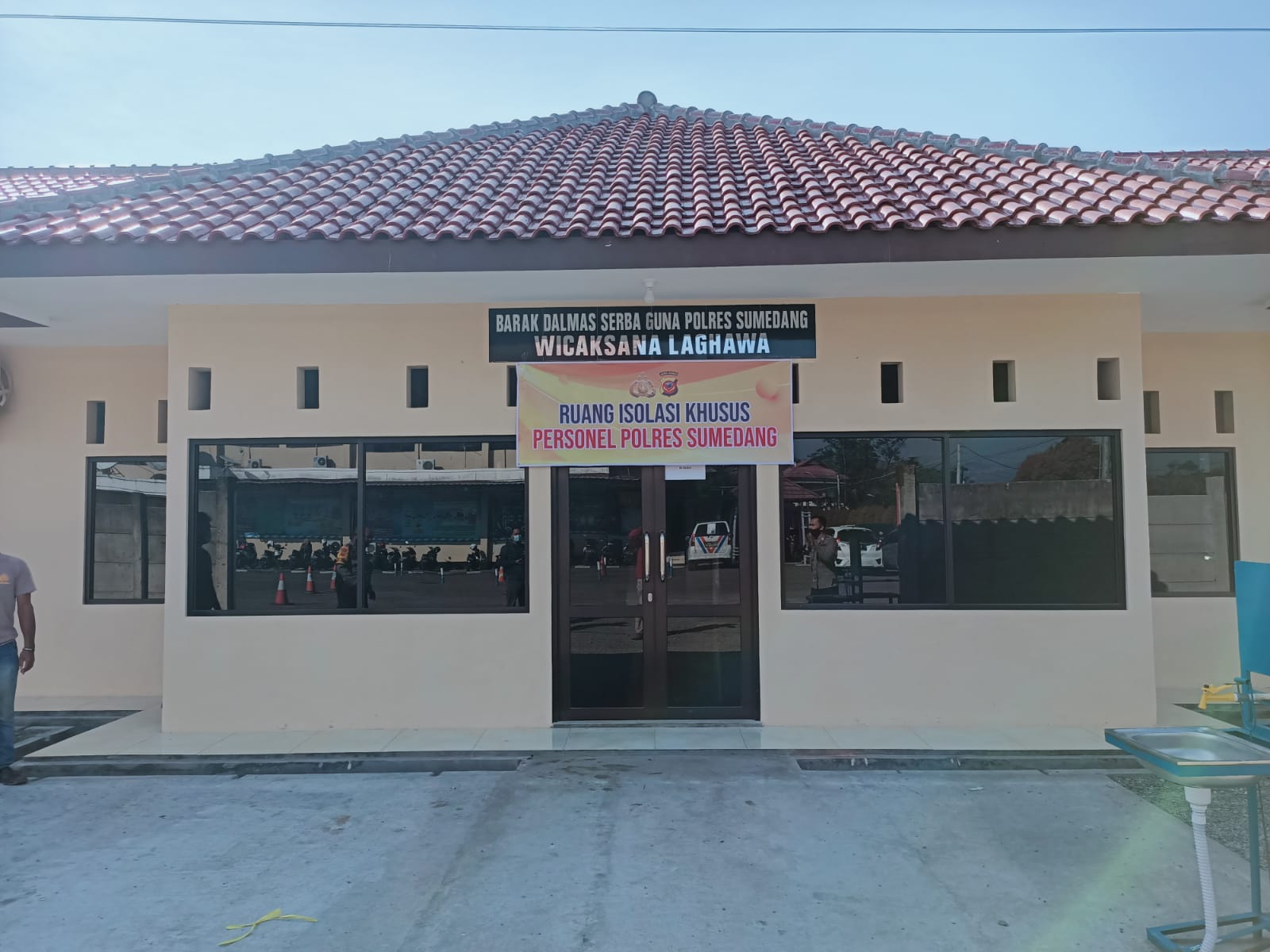 Tempat isoman anggota