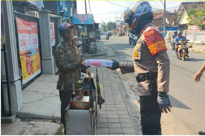 Bansos untuk warga terdampak PPKM Darurat