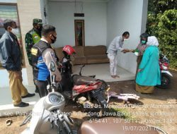 4 Pilar Desa Mekarbakti Bagikan Obat Obatan Gratis