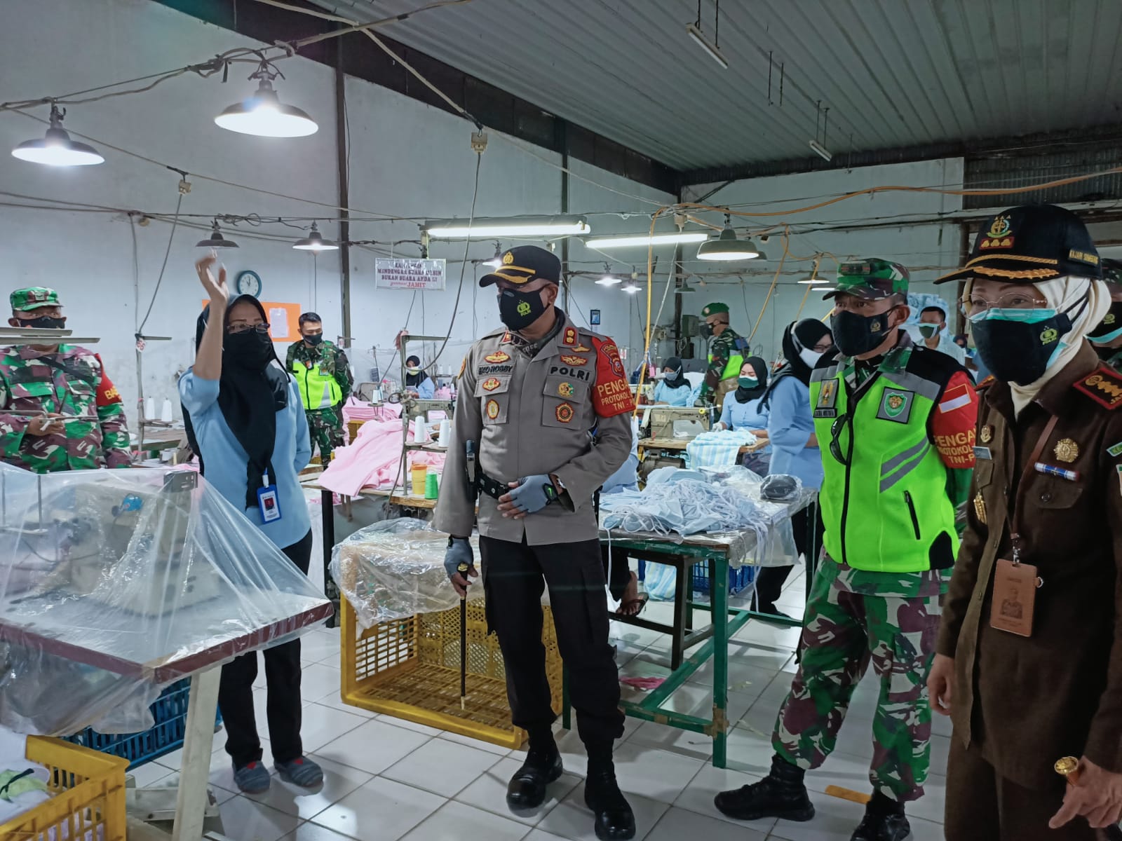 Tindak perusahaan pelanggar PPKM