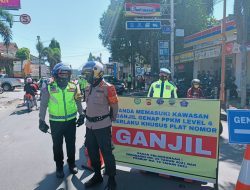 Kapolres Sumedang Tinjau Pelaksanaan Ganjil Genap