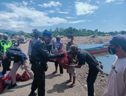 Kapolres Sumedang Bagikan Sembako Ditempat Wisata