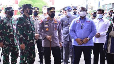 Panglima dan Kapolri Tinjau Vaksinasi bagi 2500 Karyawan PT Kahatex