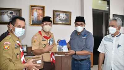 Wabup terima bantuan alat komunikasi