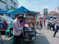 Pedagang Kaki Lima Kaget, Diserbu Polisi