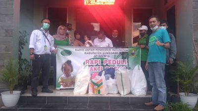 RAPI 13 Sumedang Berikan Bantuan Bagi Balita Yatim Piatu di Citengah