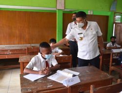 Wabup Cek Prokes PTMT di SDN Citimun II Cimalaka
