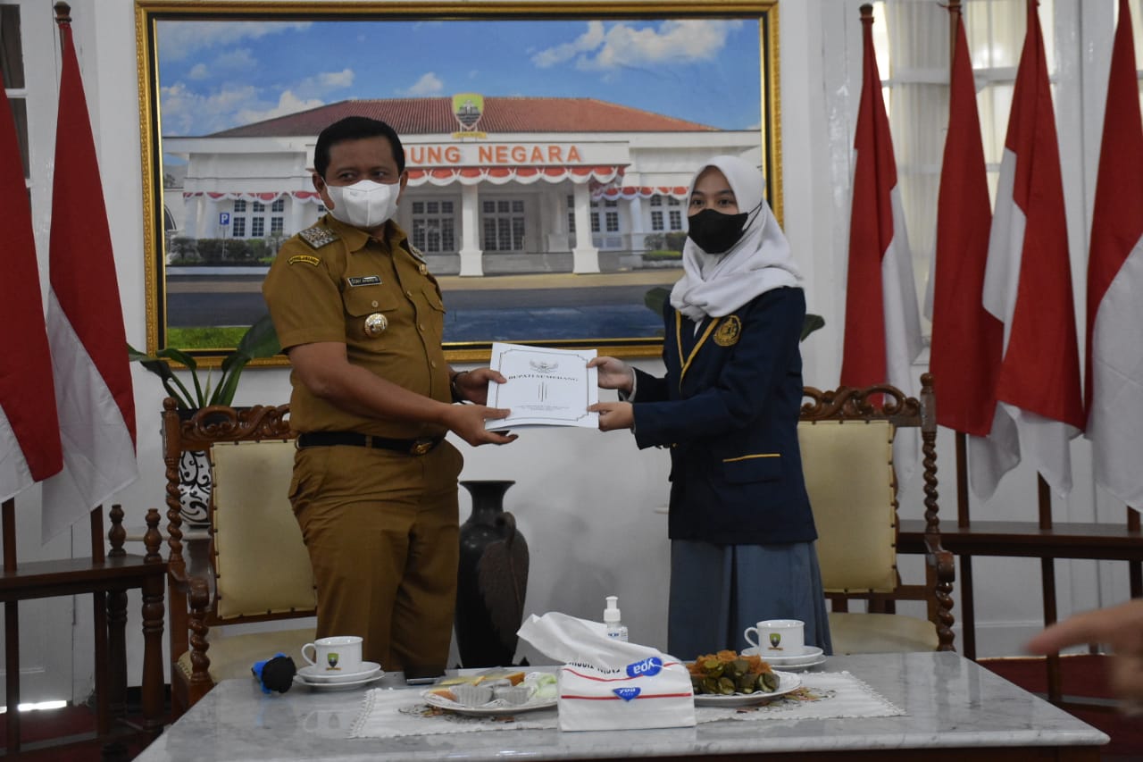 Smansa Dukung Program Pemda