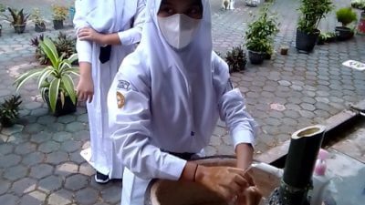 Siswa SMPN 1 Cimalaka