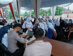 Gerai Vaksinasi Presisi Polri, Serbu 300 Anak Sekolah di SMK 2 Sumedang