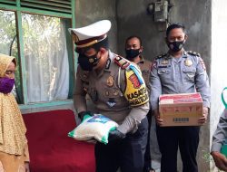 Hari Lalu Lintas Ke-66, Satlantas Polres Sumedang Bagikan Sembako