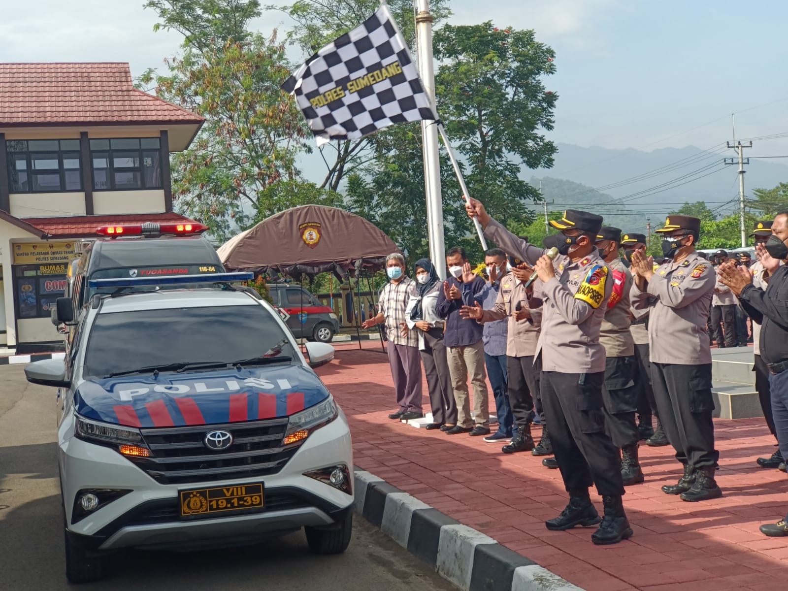 Polres Sumedang Luncurkan Vaksin Mobile
