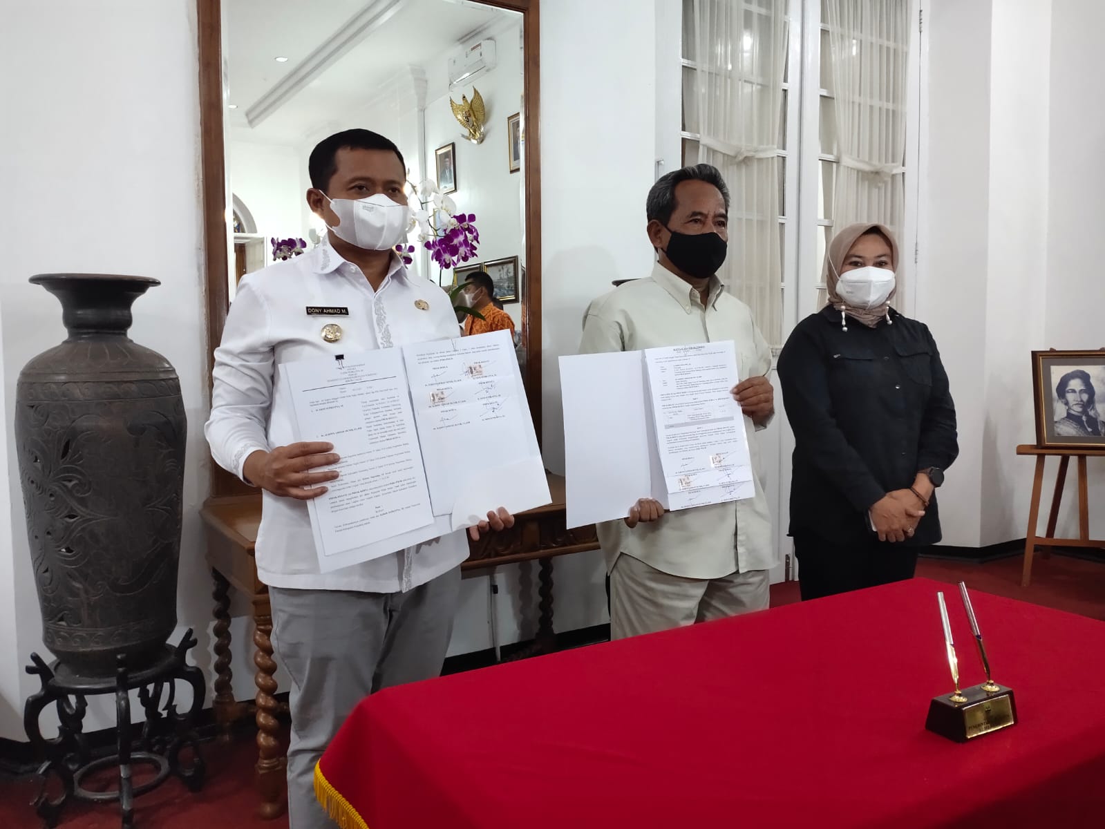 Penandatanganan Naskah Perjanjian Hibah Daerah