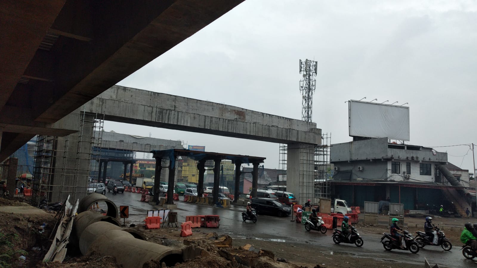 Simpang Susun Cileunyi Hari Ini Ramai Lancar