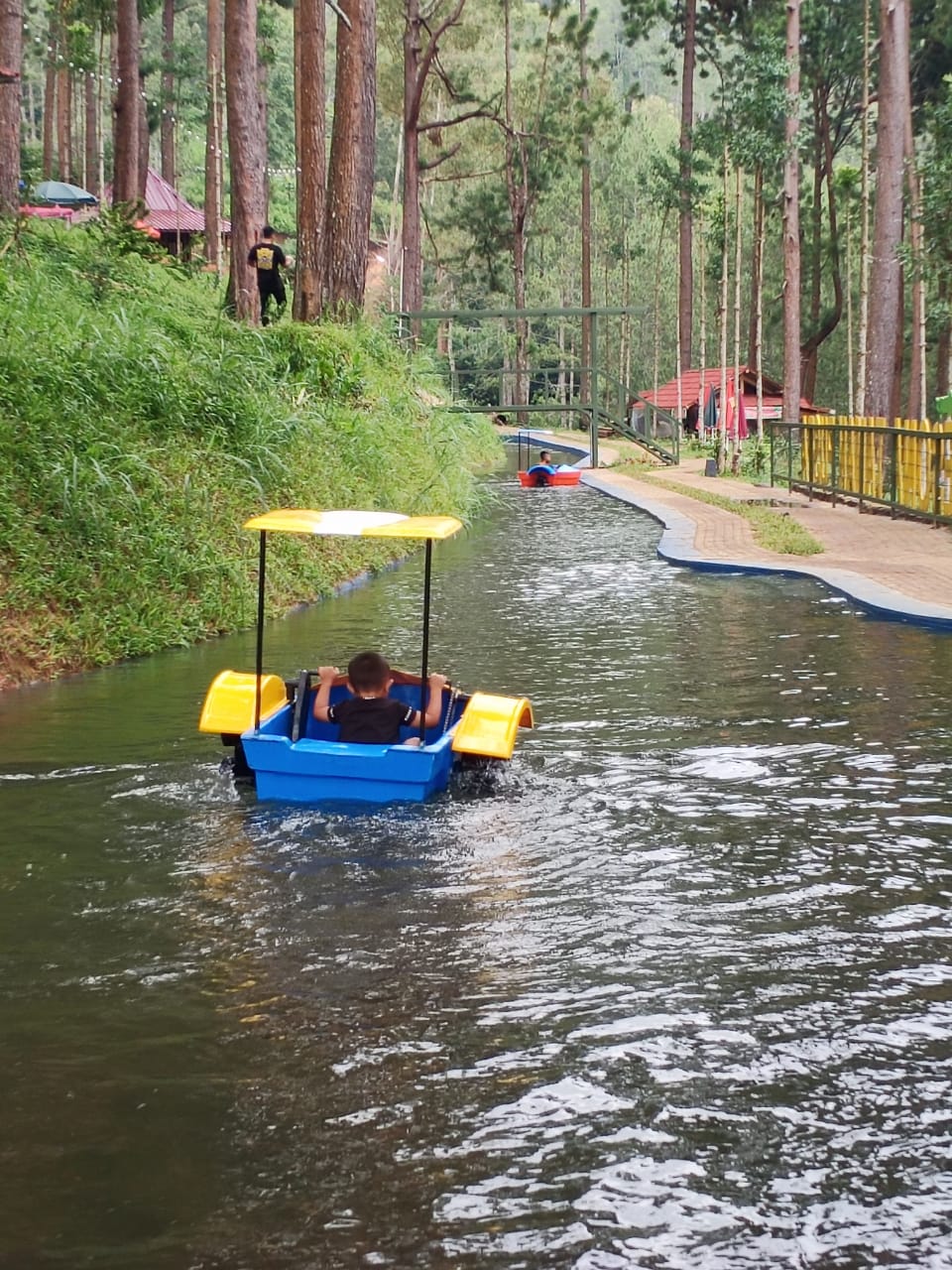 Pesona Taman Puspa