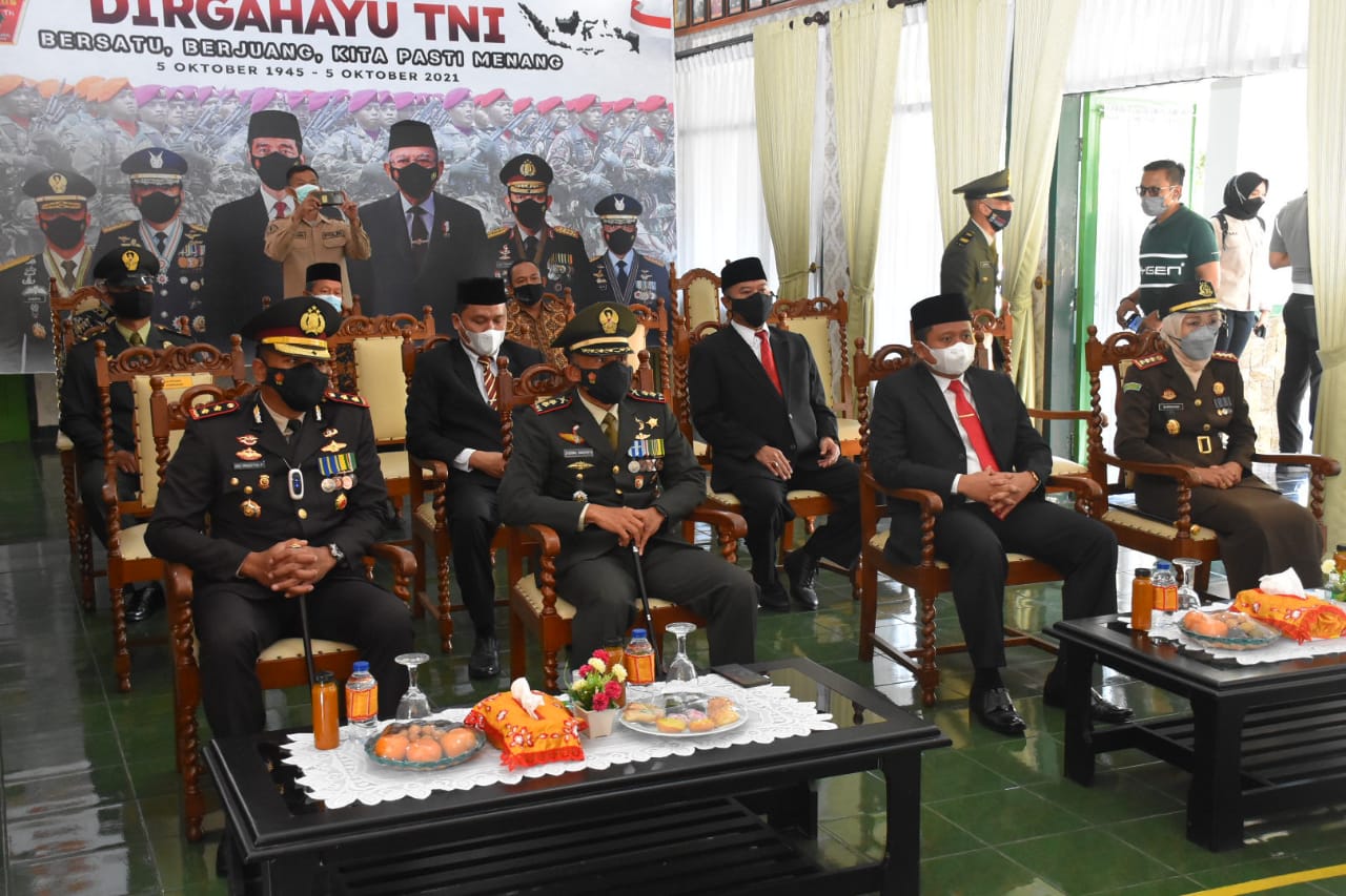 HUT TNI ke-76 - IniSumedang.COm