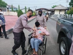 Alumni Akabri 89 Berikan Bansos Kepada Lansia di Wilayah Sumedang